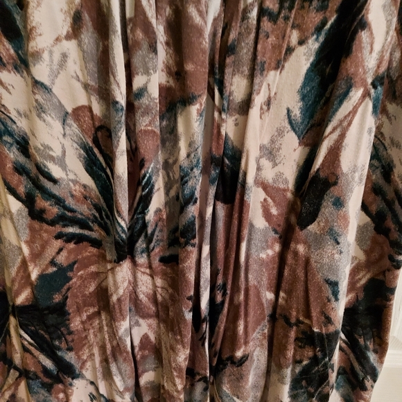 Women's top - Picture 2 of 4